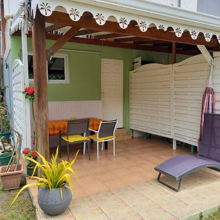 Petit Appartement Cosy Pres Des Plages Sainte-Anne Zewnętrze zdjęcie